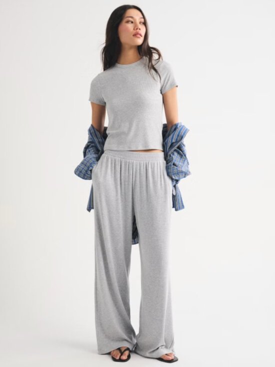 Abercrombie & Fitch Pants - Abercrombie Light Gray Lounge Brushed Wide Leg Sweatpant L Long